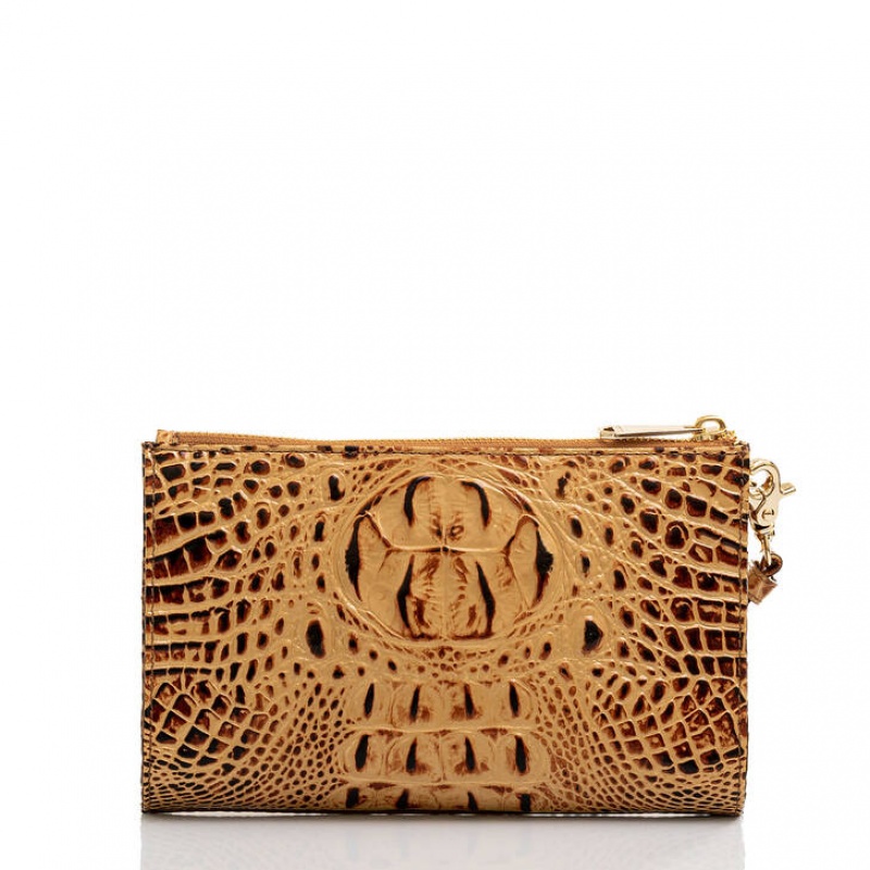 Yellow Women's Brahmin Daisy Clutch Bags | 1970JVTDB